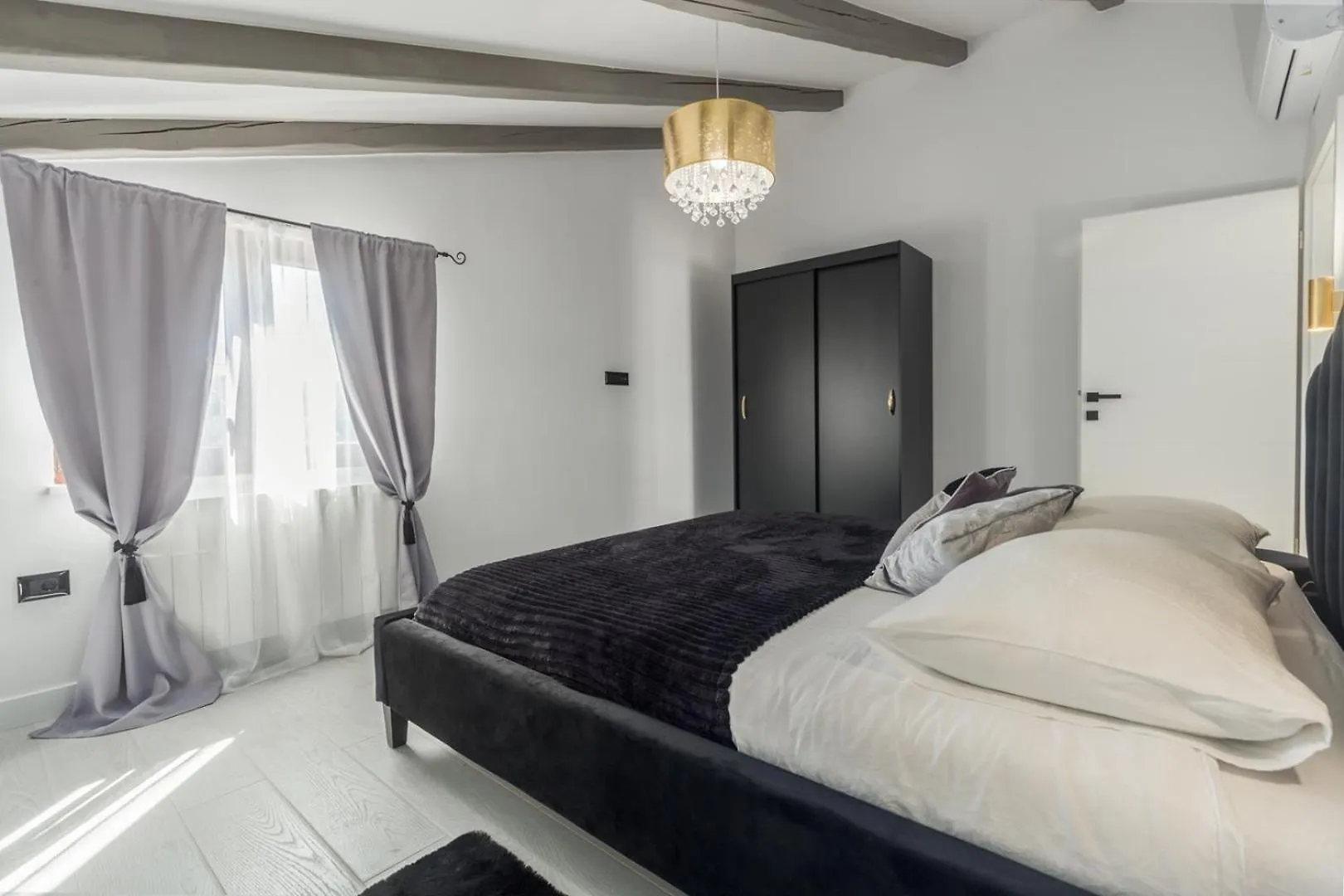 Black Diamond Vrsar Croacia